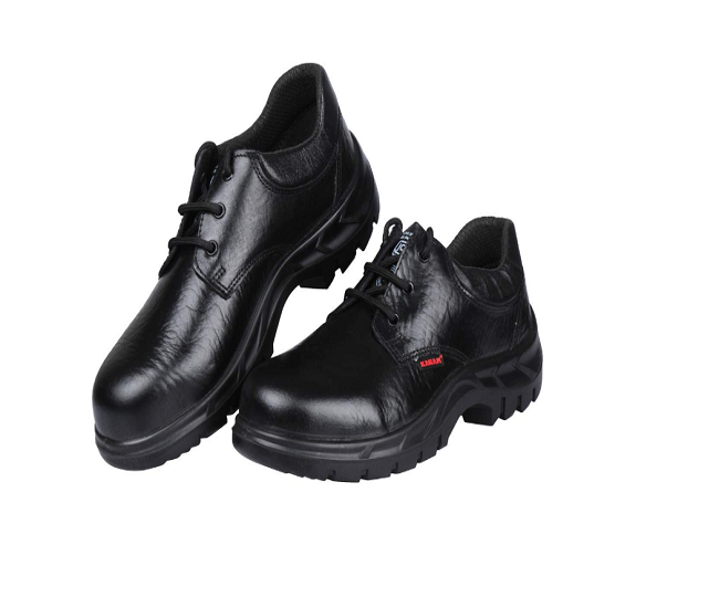 7 Best Safety Shoes For Men in India (September 2023)